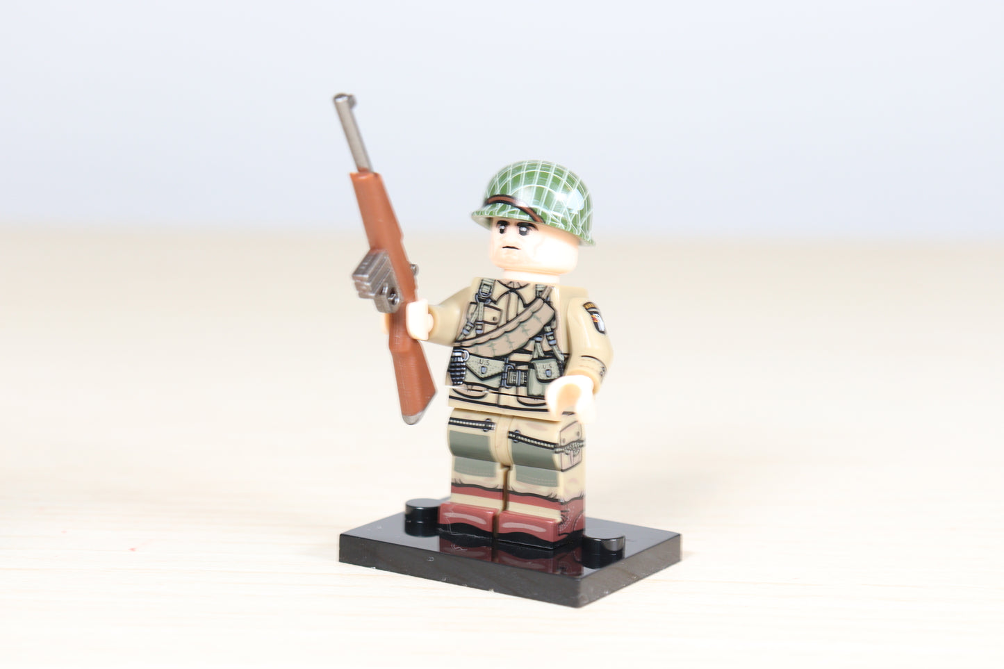 WW2 US Army Airborne Squad (6x Compatible Figures w/ Weapons)