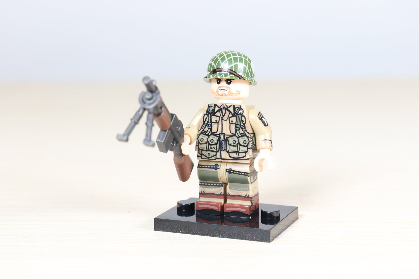WW2 US Army Airborne Squad (6x Compatible Figures w/ Weapons)