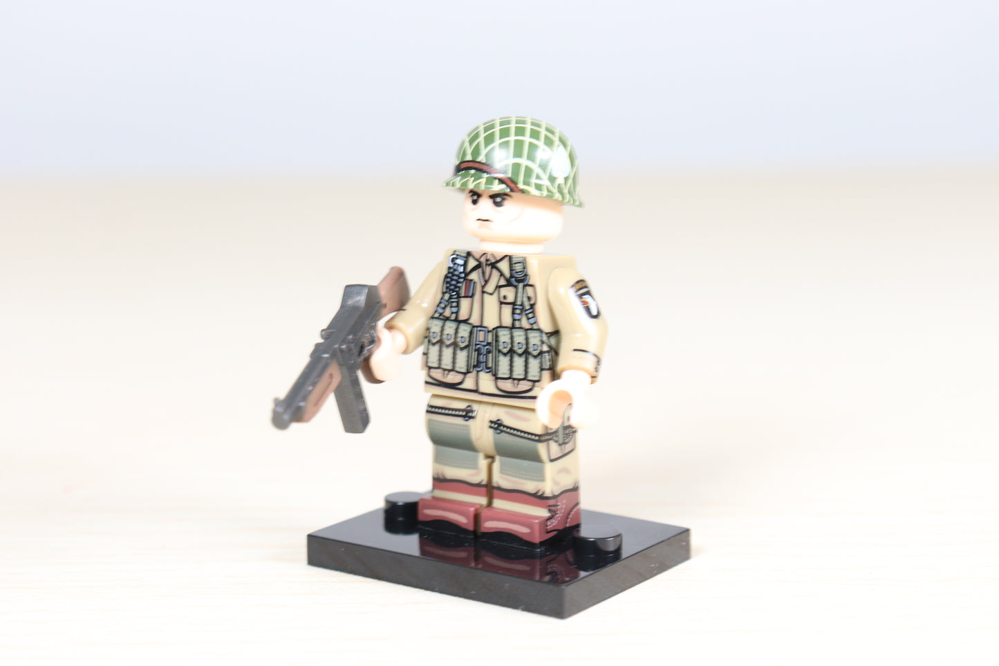 WW2 US Army Airborne Squad (6x Compatible Figures w/ Weapons)
