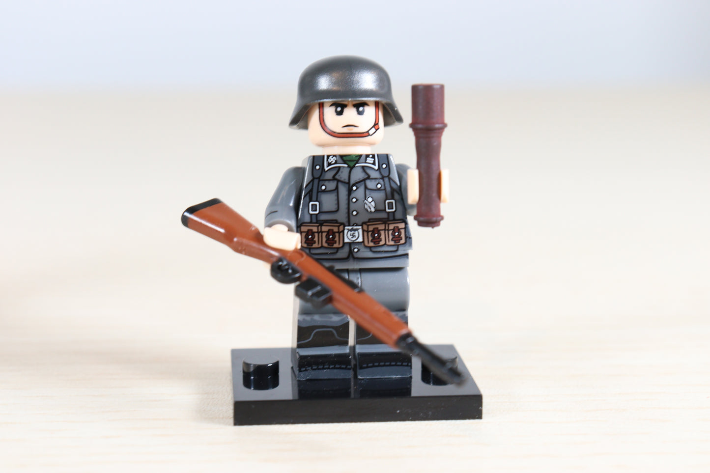 WW2 German Wehrmacht Squad (4x Compatible Figures w/ Weapons)