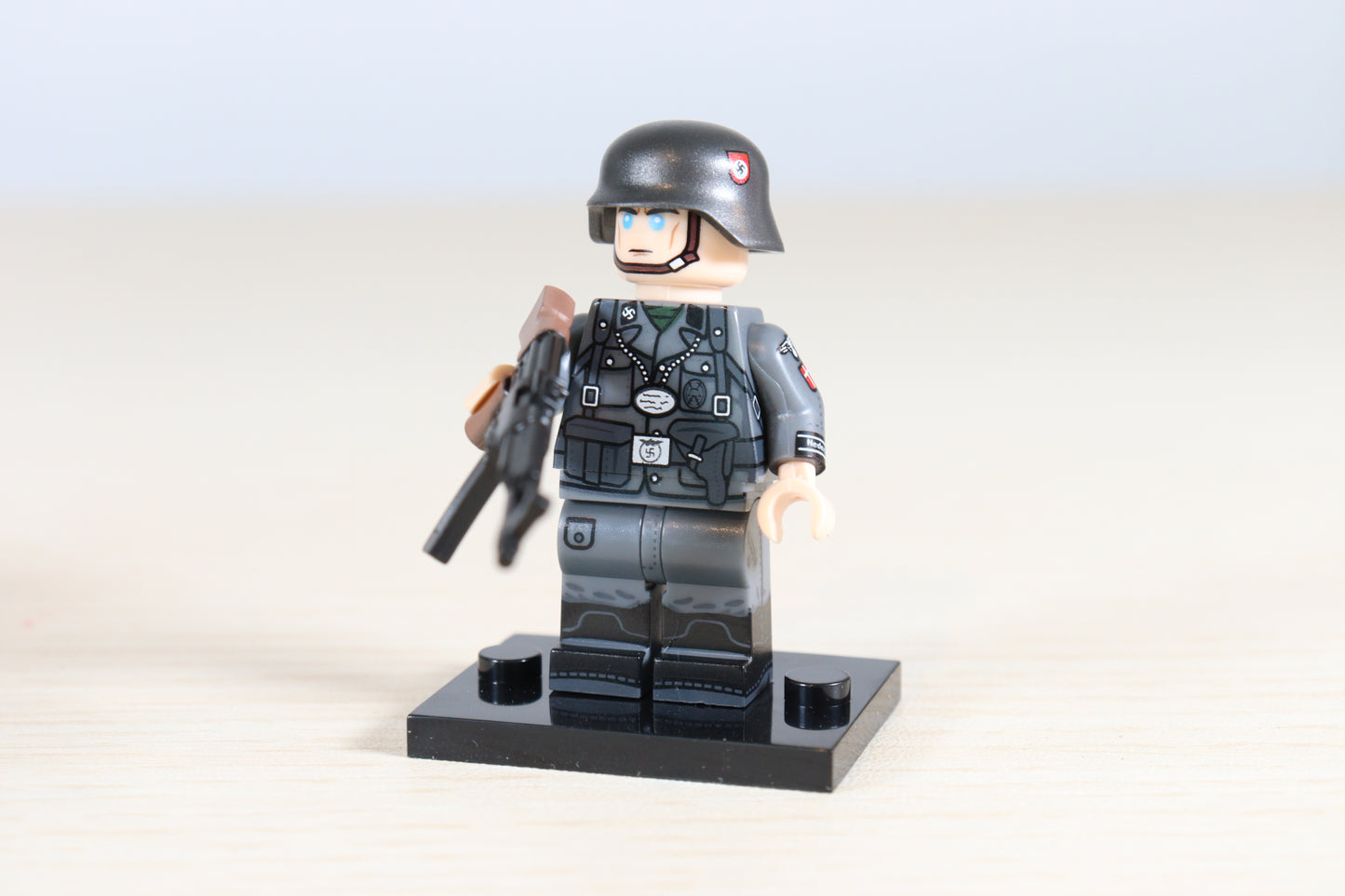 WW2 German Wehrmacht Squad (4x Compatible Figures w/ Weapons)