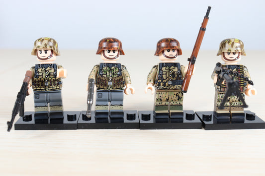 WW2 German PanzerGrenadier Squad (4x Compatible Figures w/ Weapons)